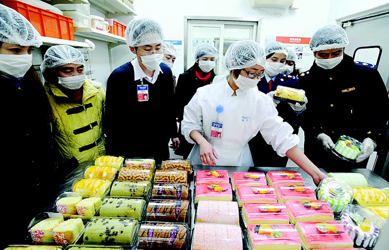 图文:参观超市食品生产过程-荆楚网 www.cn
